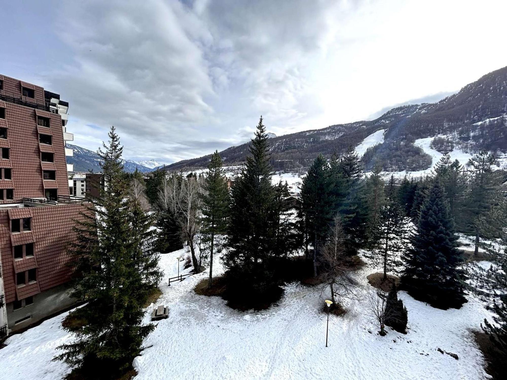 Appartement La Salle-les-Alpes, 3 pièces, 6 personnes - FR-1-330F-41 Serre Chevalier Extérieur photo